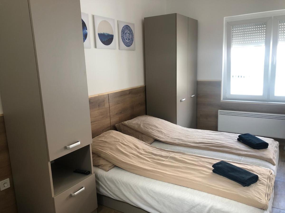 Avas Apartman Miskolc Exterior foto