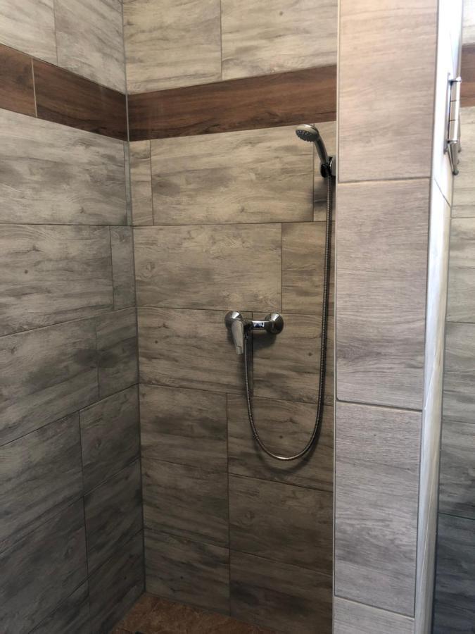 Avas Apartman Miskolc Exterior foto