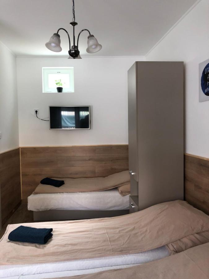 Avas Apartman Miskolc Exterior foto