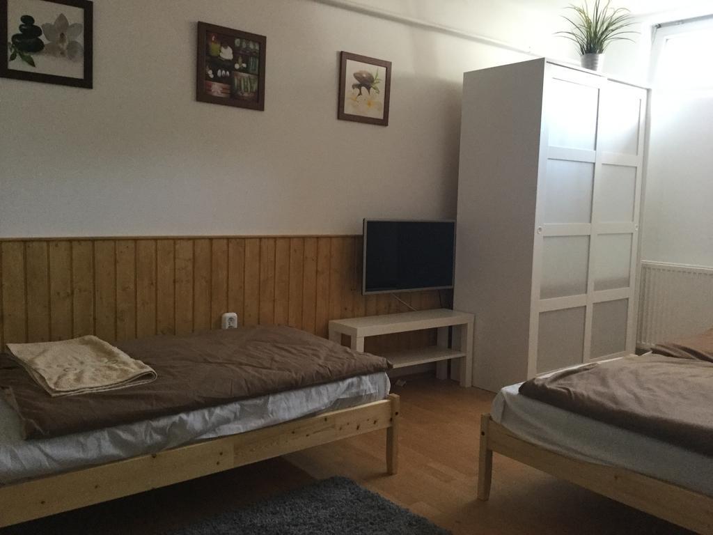Avas Apartman Miskolc Exterior foto