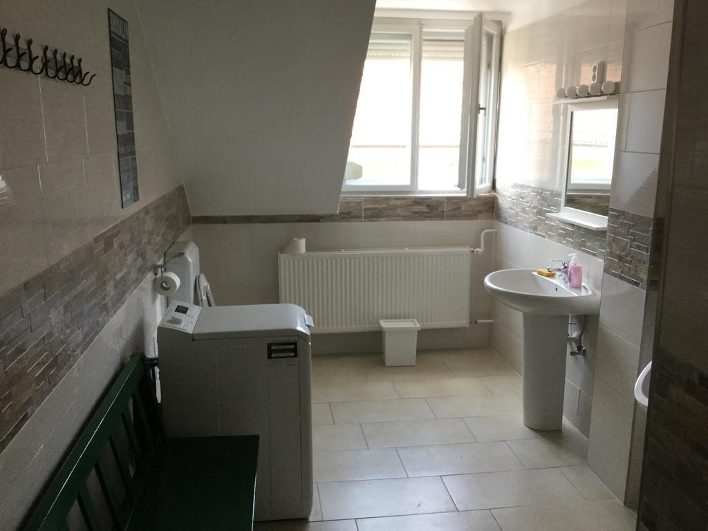 Avas Apartman Miskolc Exterior foto