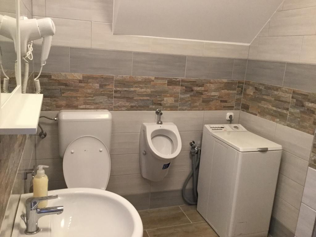 Avas Apartman Miskolc Exterior foto