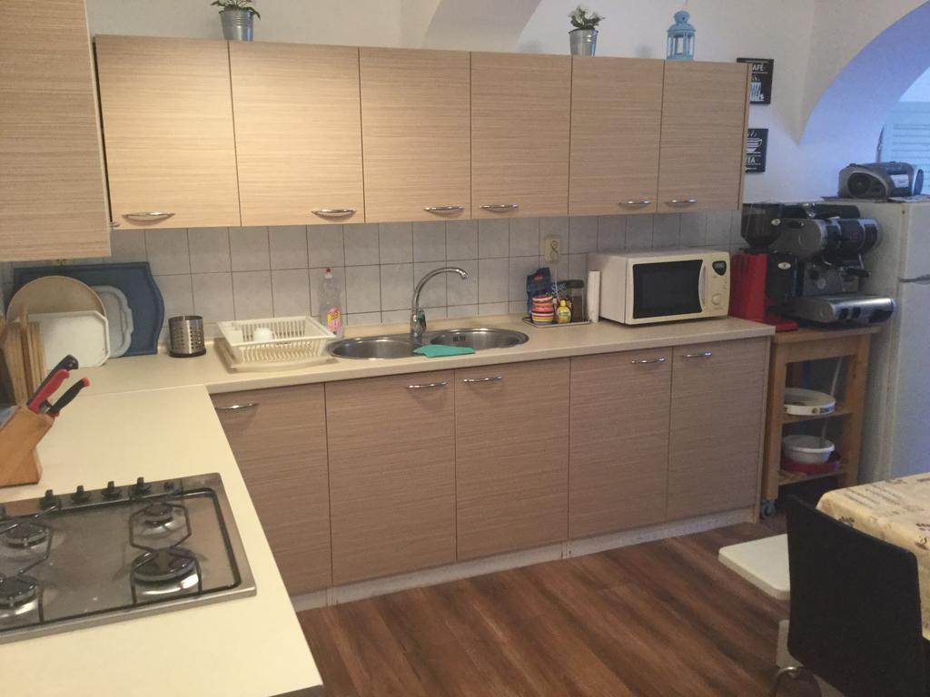 Avas Apartman Miskolc Exterior foto